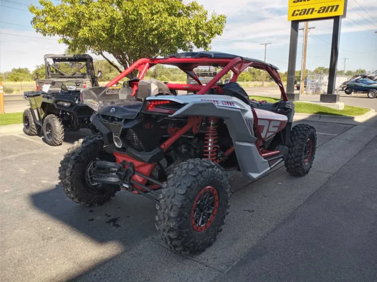 2024 CAN-AM 0 UTV Ontario OR 4C267 6