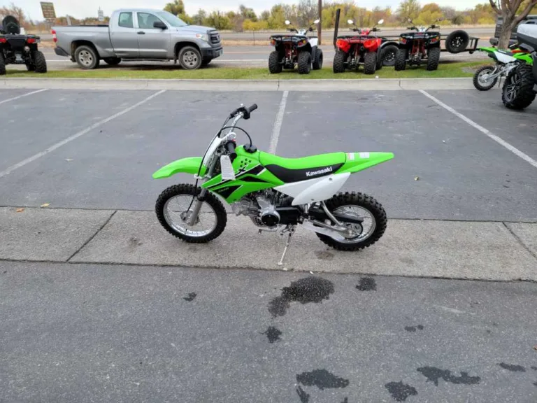 2024 KAWASAKI 0 MOTORCYCLE Ontario OR 4K200 7