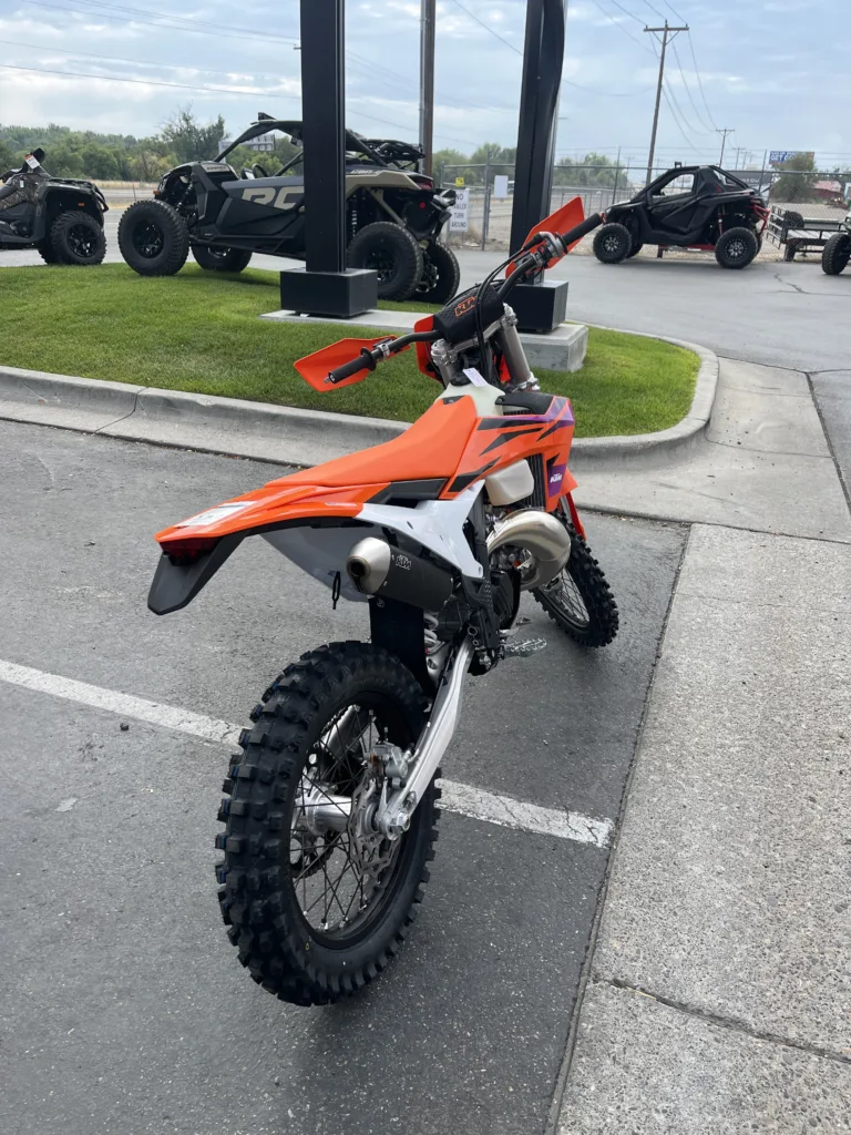 2024 KTM 0 MOTORCYCLE Ontario OR 4T162 6