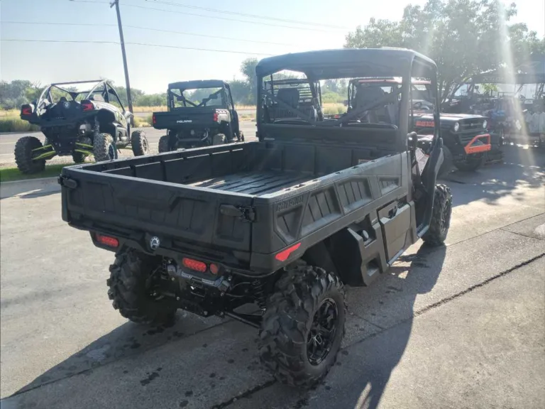 2025 CAN-AM 0 UTV Ontario OR 5C159 6