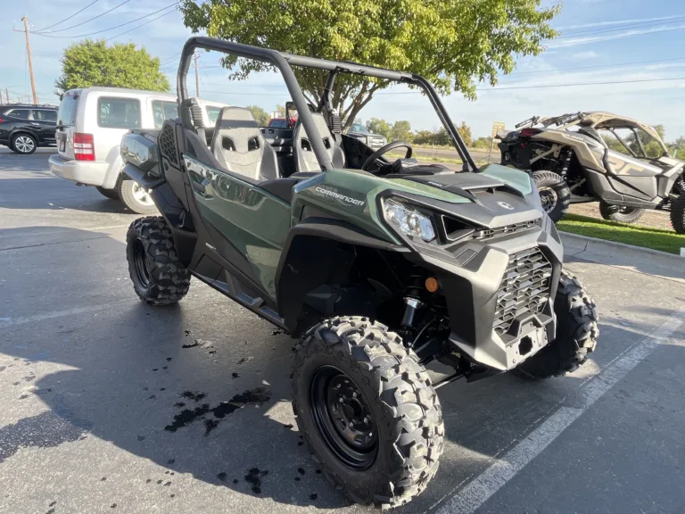 2024 CAN-AM 0 UTV Ontario OR 4C106 4