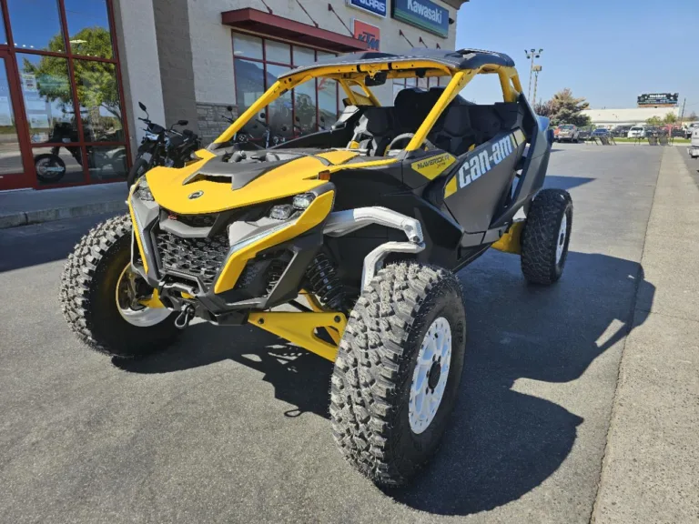 2024 CAN-AM 1 UTV Ontario OR 4C117 2