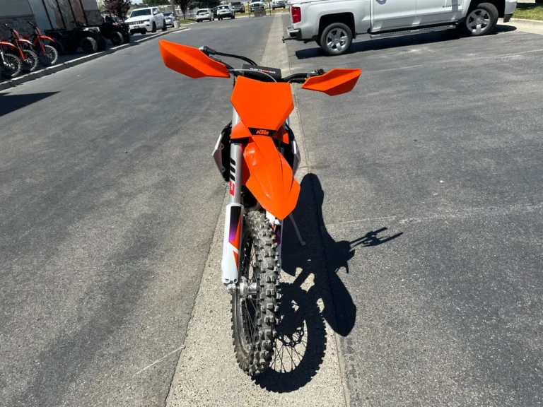 2024 KTM 0 MOTORCYCLE Ontario OR 4T127 8