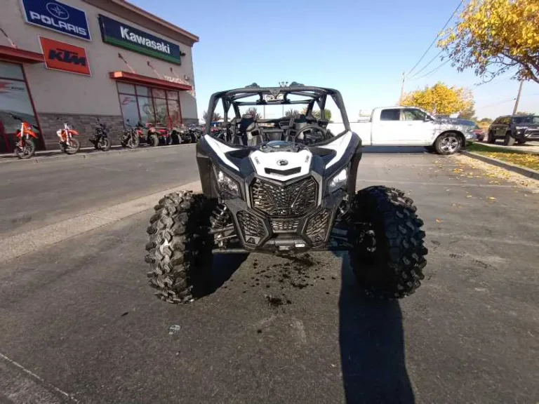 2024 CAN-AM 0 UTV Ontario OR 4C299 3