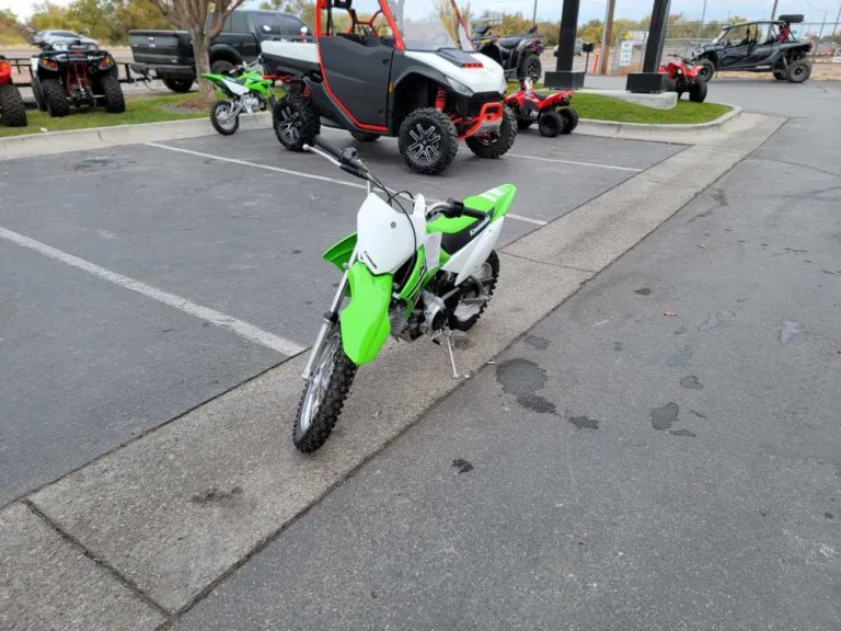 2024 KAWASAKI 0 MOTORCYCLE Ontario OR 4K200 8