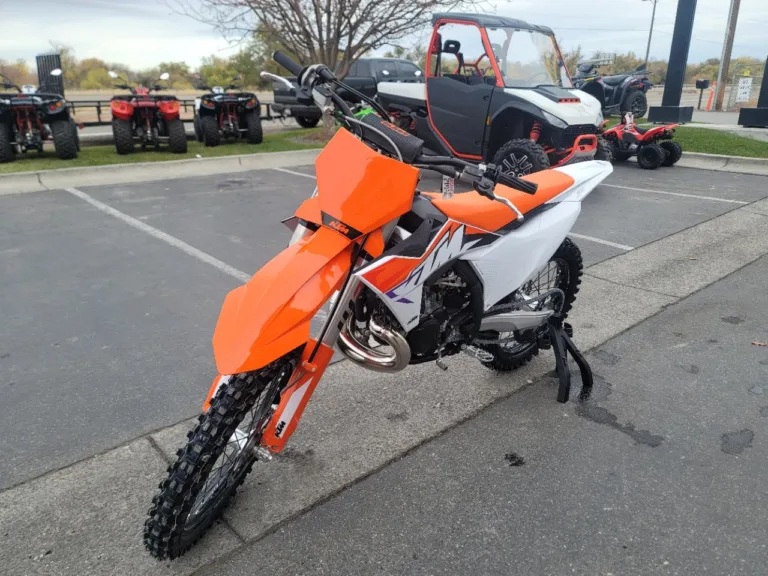 2024 KTM 0 MOTORCYCLE Ontario OR 4T161 9