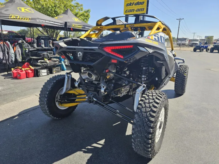 2024 CAN-AM 1 UTV Ontario OR 4C117 6