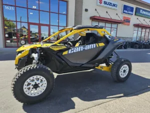 2024 CAN-AM 1 UTV Ontario OR 4C117 1