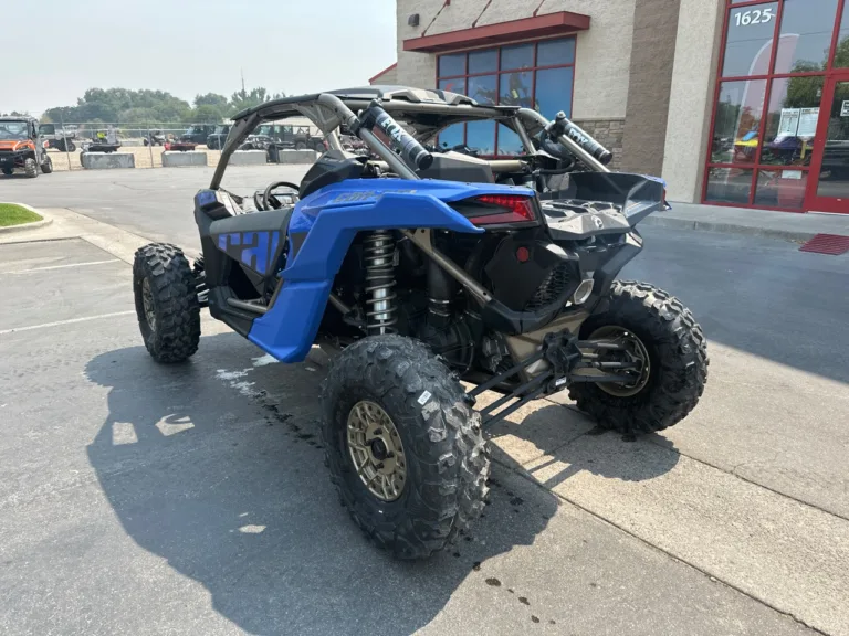 2024 CAN-AM 0 UTV Ontario OR 4C230 2