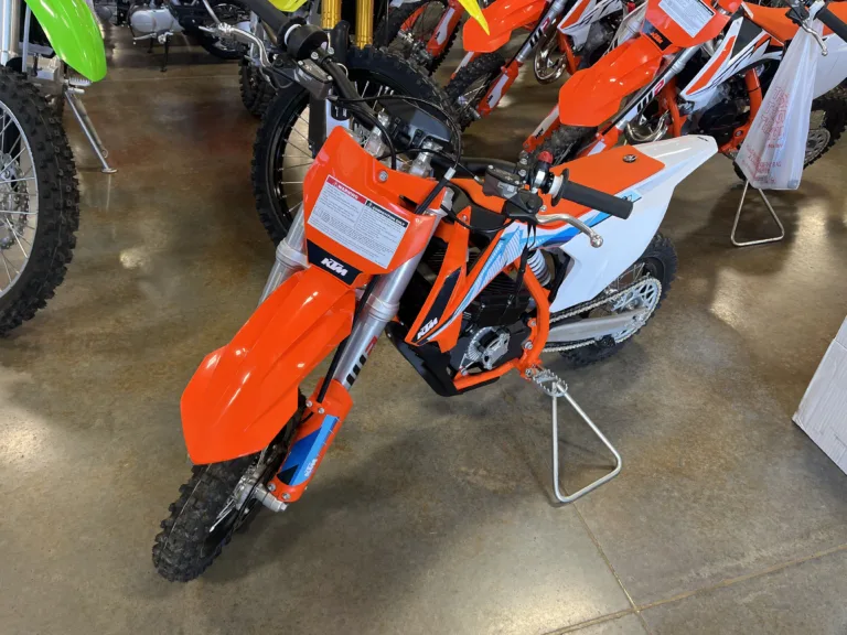 2024 KTM 0 MOTORCYCLE Ontario OR 4T101 2