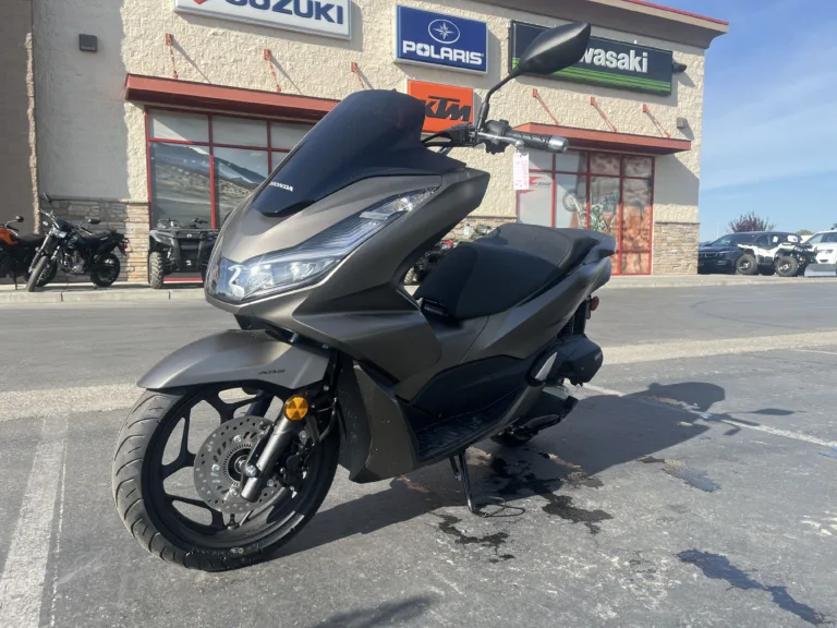 2023 HONDA 0 SCOOTER Ontario OR 3H332 1