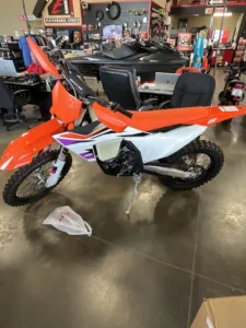 2024 KTM 0 MOTORCYCLE Ontario OR 4T176 1