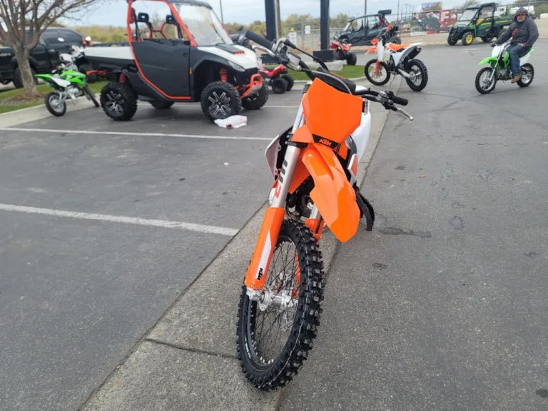 2024 KTM 0 MOTORCYCLE Ontario OR 4T161 7