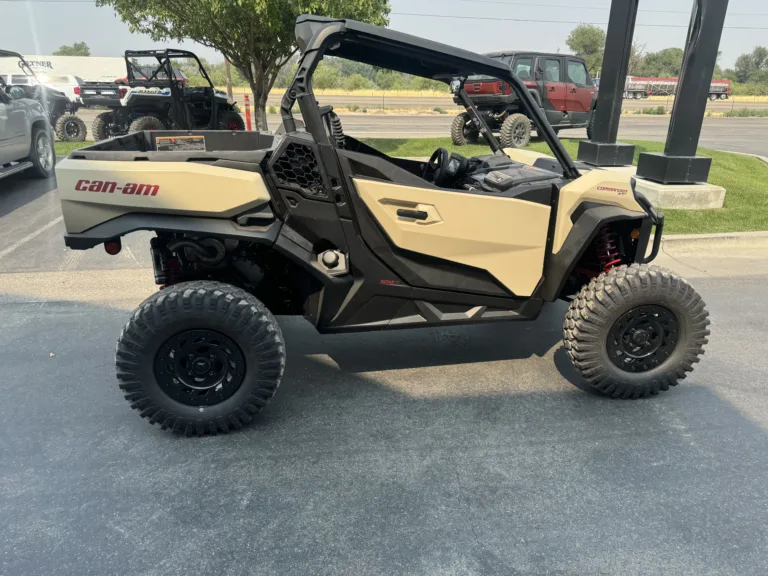 2024 CAN-AM 0 UTV Ontario OR 4C271 3