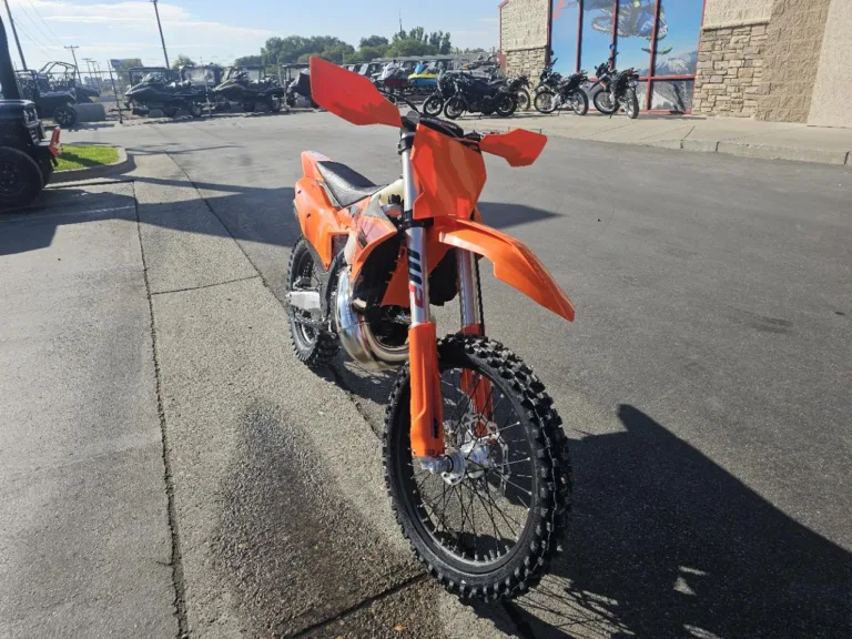 2025 KTM 0 MOTORCYCLE Ontario OR 5T117 9