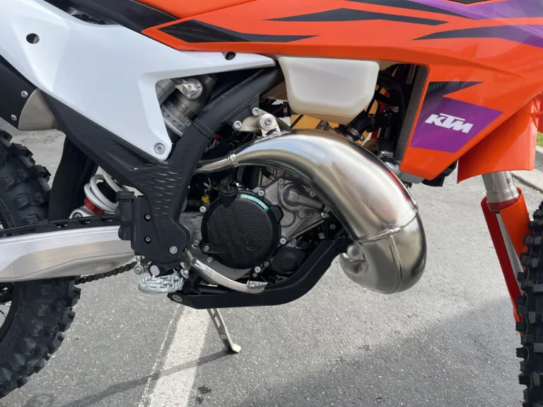 2024 KTM 0 MOTORCYCLE Ontario OR 4T162 10