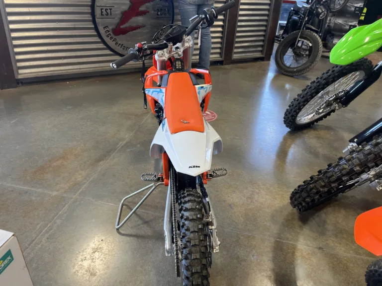 2024 KTM 0 MOTORCYCLE Ontario OR 4T101 8