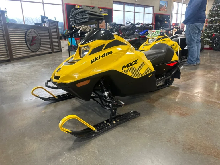 2024 SKI-DOO 0 SNOWMOBILE Ontario OR 4C143 3