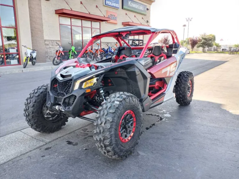 2024 CAN-AM 0 UTV Ontario OR 4C267 2