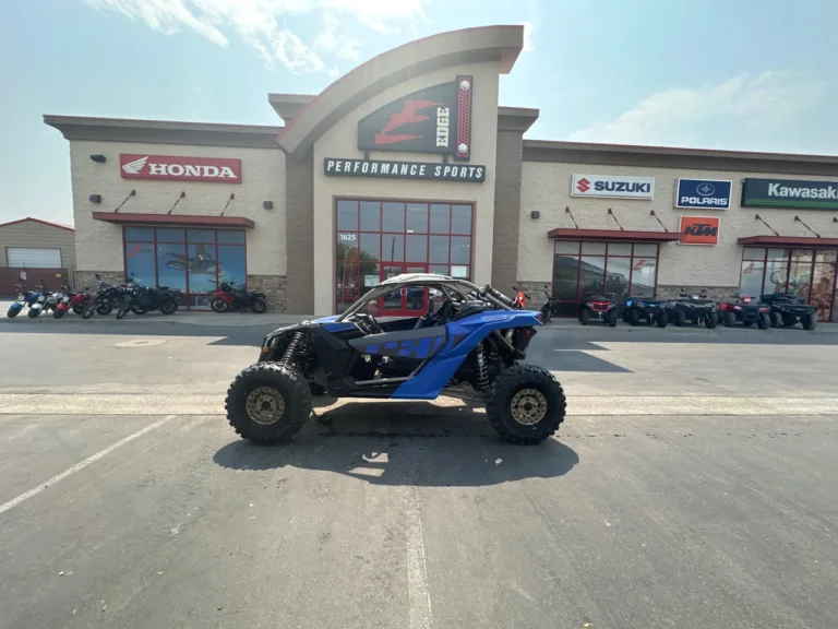 2024 CAN-AM 0 UTV Ontario OR 4C230 8