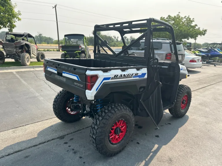 2024 POLARIS 0 UTV Ontario OR 4P221 4