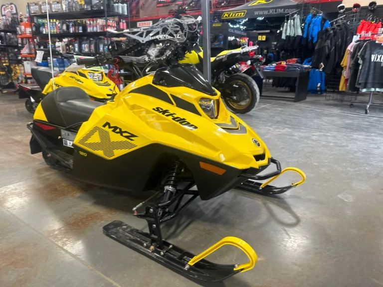 2024 SKI-DOO 0 SNOWMOBILE Ontario OR 4C143 5