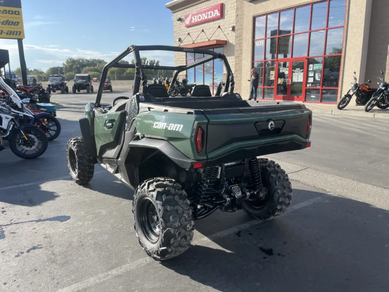 2024 CAN-AM 0 UTV Ontario OR 4C106 8