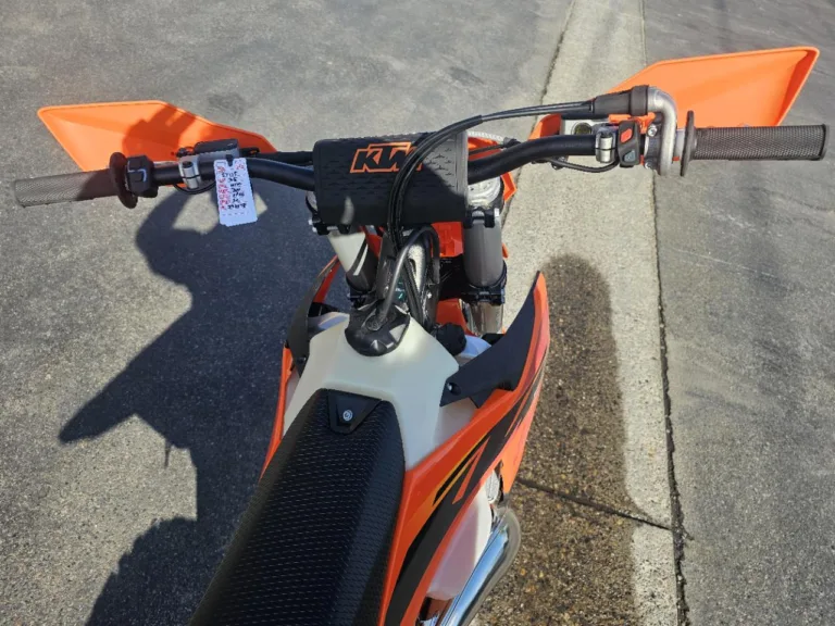 2025 KTM 0 MOTORCYCLE Ontario OR 5T117 11