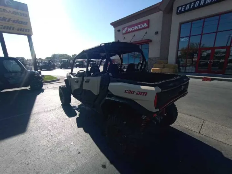 2024 CAN-AM 0 UTV Ontario OR 4C297 8