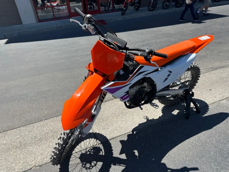 2024 KTM 0 MOTORCYCLE Ontario OR 4T155 9