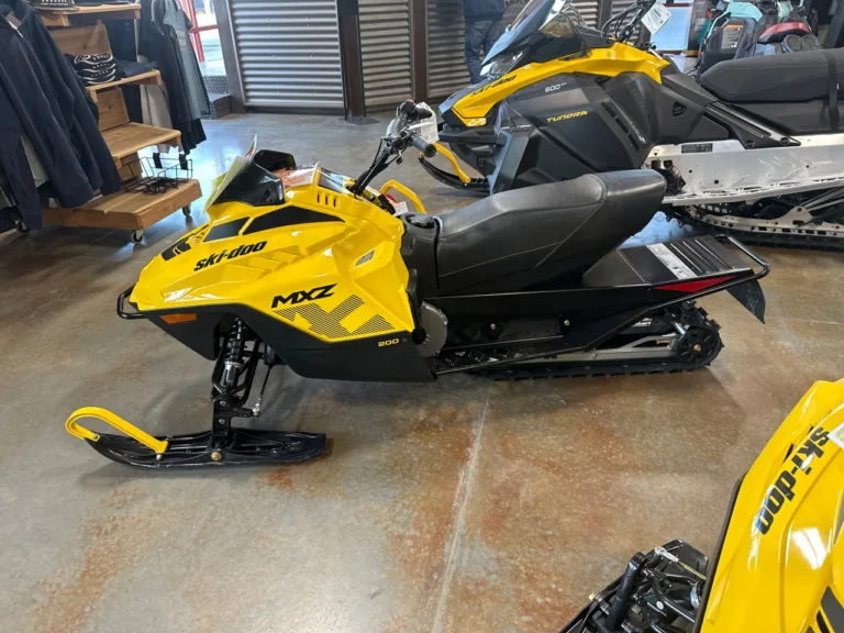 2024 SKI-DOO 0 SNOWMOBILE Ontario OR 4C133 10