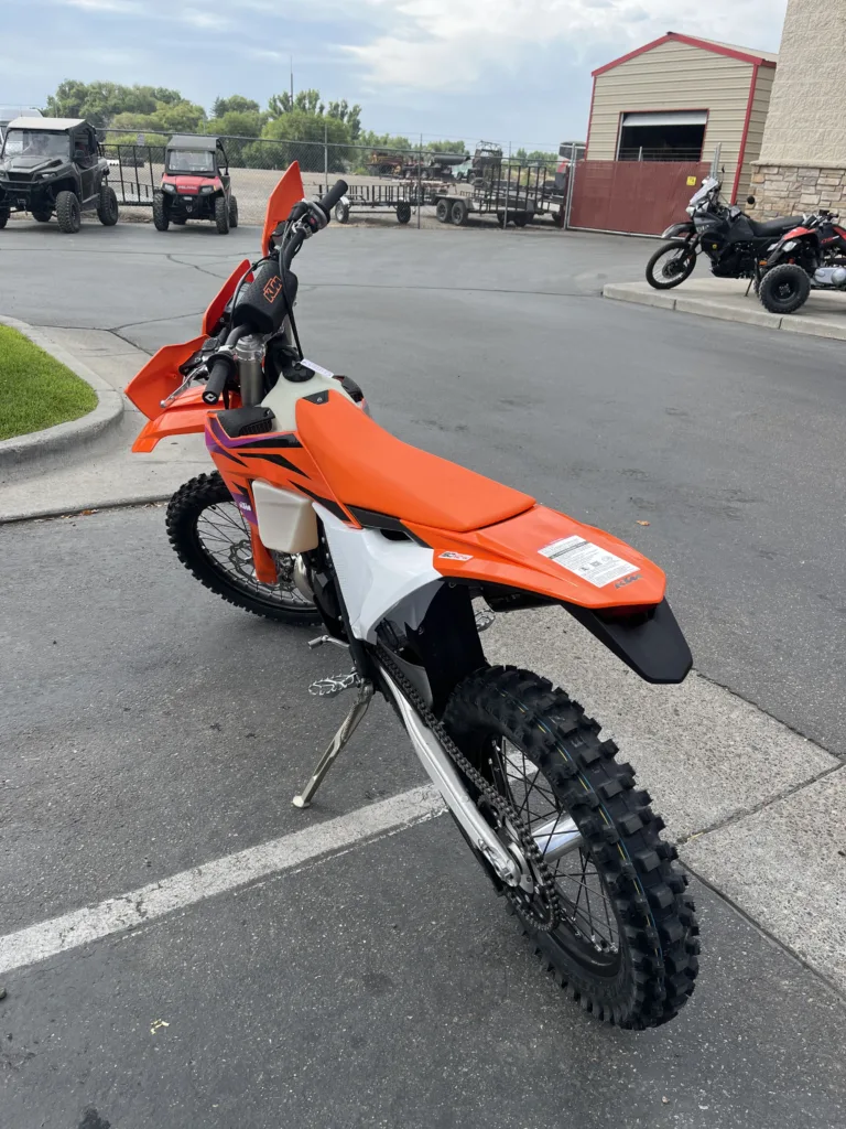 2024 KTM 0 MOTORCYCLE Ontario OR 4T162 8