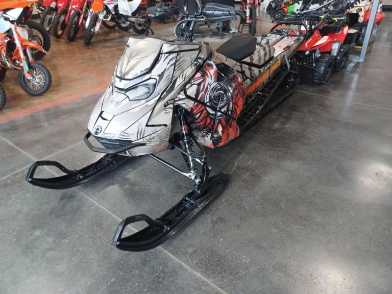 2024 SKI-DOO 610 SNOWMOBILE Ontario OR 4C129 2