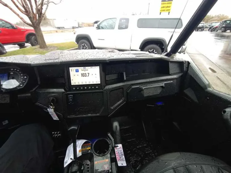 2025 POLARIS 0 UTV Ontario OR 5P153 11