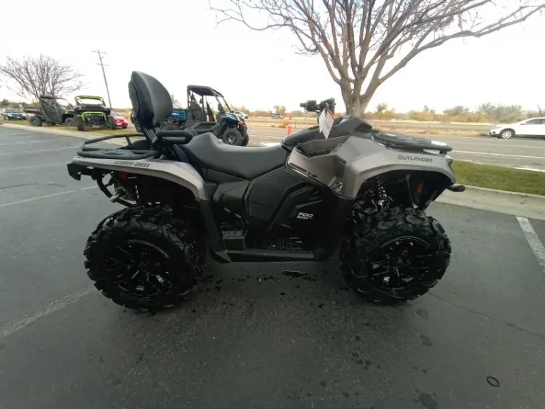 2025 CAN-AM 0 ATV Ontario OR 5C181 6