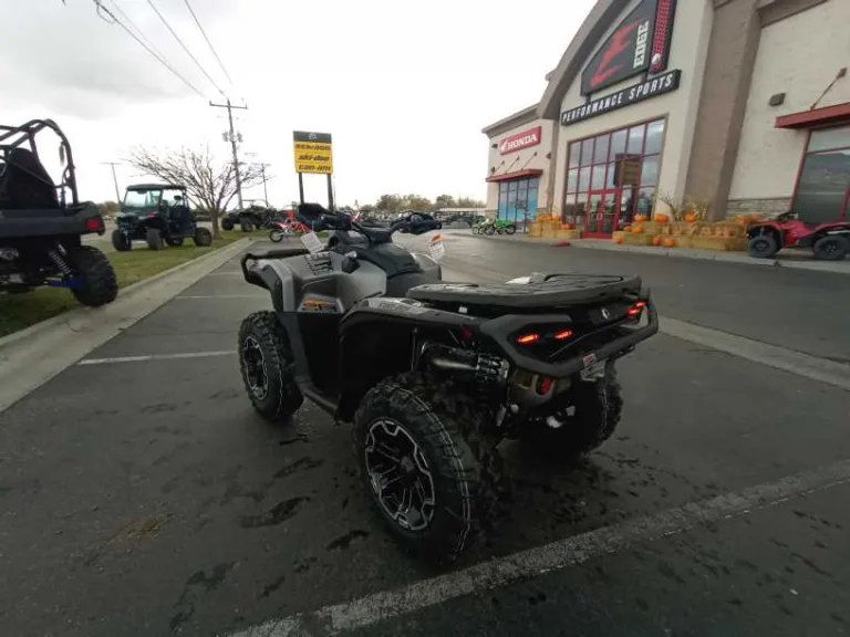 2025 CAN-AM 0 ATV Ontario OR 5C182 8