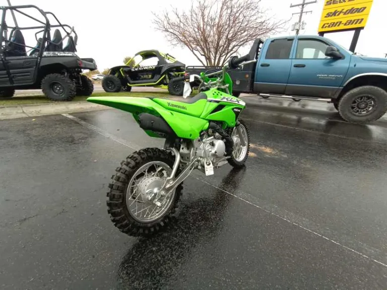 2024 KAWASAKI 0 MOTORCYCLE Ontario OR 4K200 6