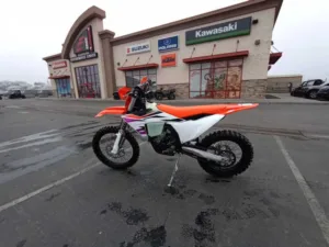 2024 KTM 0 MOTORCYCLE Ontario OR 4T174 1