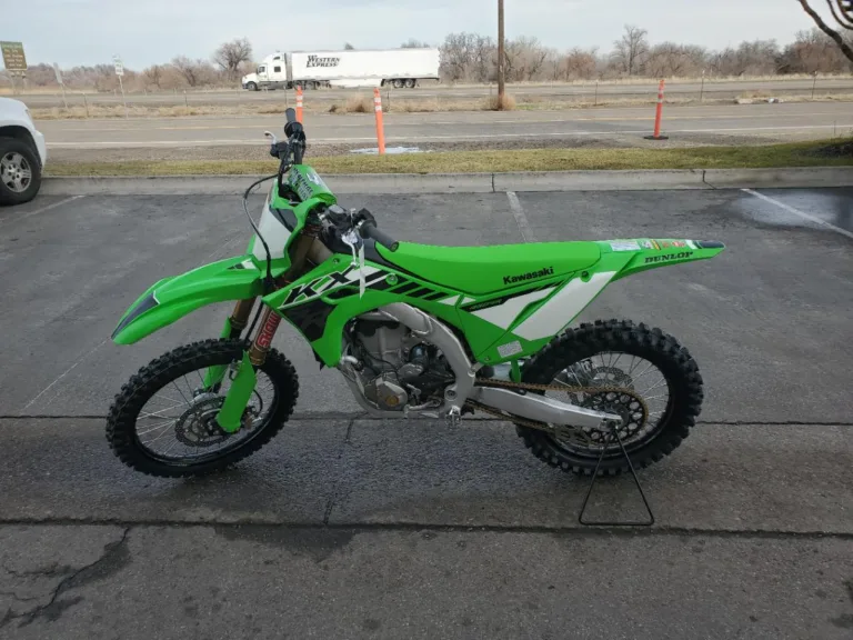 2025 KAWASAKI 0 DIRT BIKE Ontario OR 5K130 10