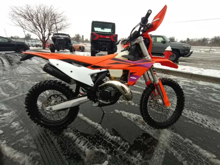 2024 KTM 0 MOTORCYCLE Ontario OR 4T162 6