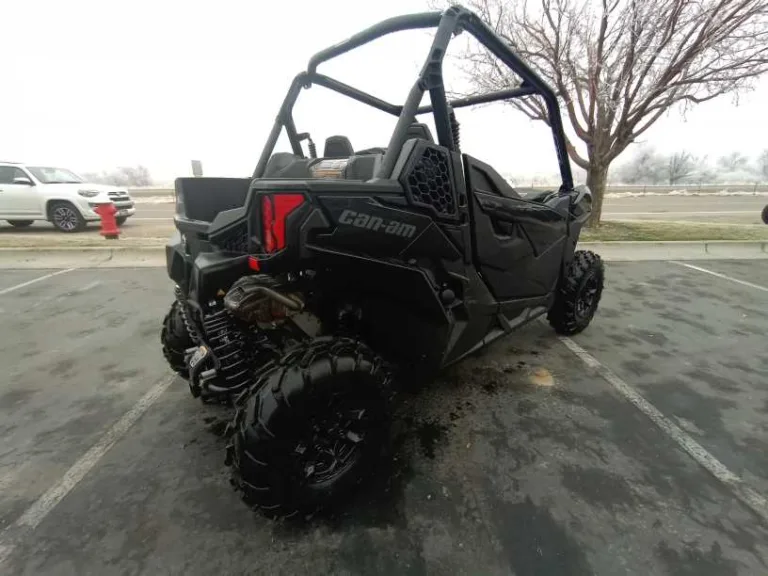 2025 CAN-AM 0 UTV Ontario OR 5C116 6